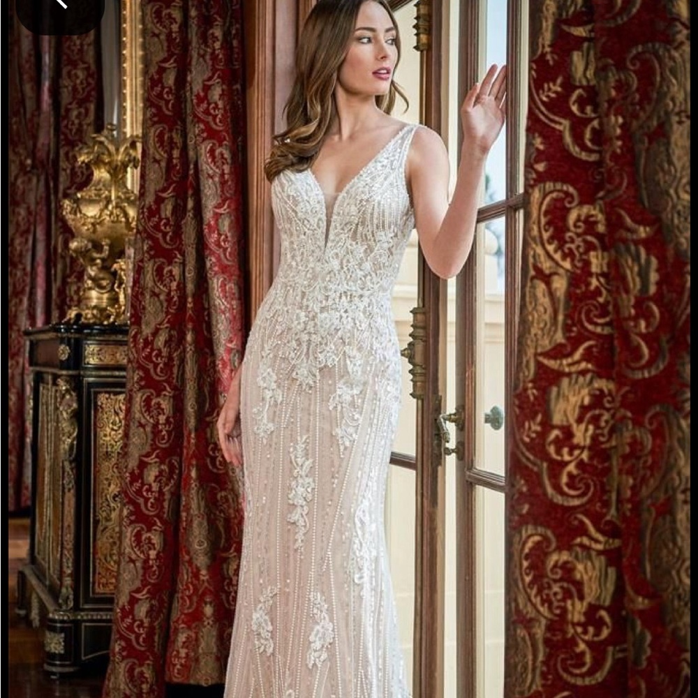 Jasmine Couture Elegant White Lace & Beadwork Wedding Dress